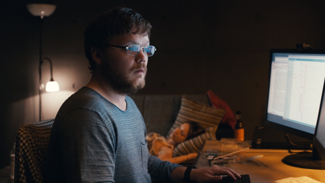 Yüksek Potansiyeli Olan Genç Bir Adam izle