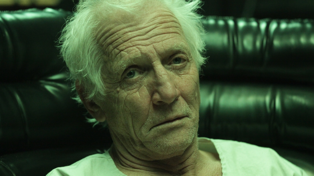 Kara Gökkuşağının Ötesi izle