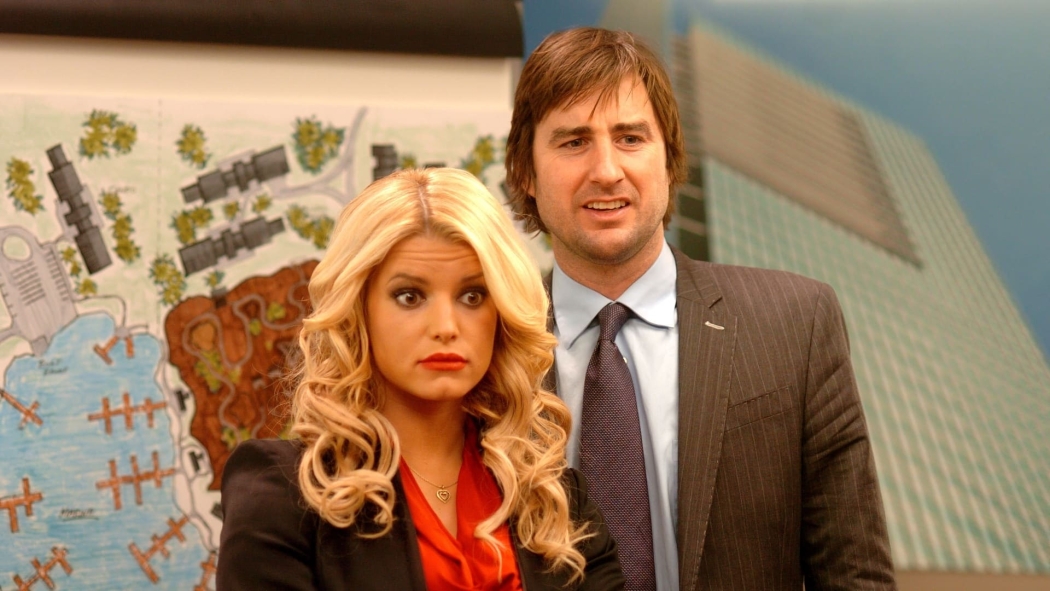 Hırslı Sarışın izle