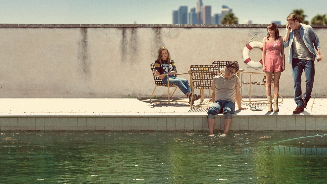 Love 1. Sezon 10. Bölüm izle